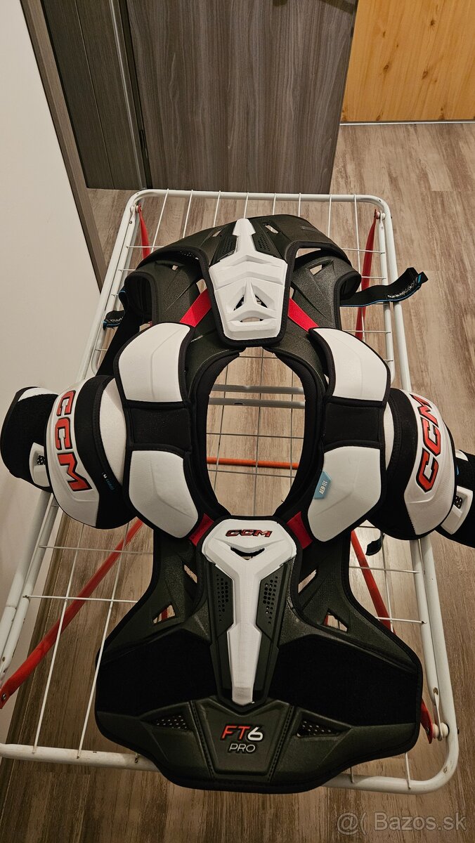 Hokejová výstroj senior CCM - 8