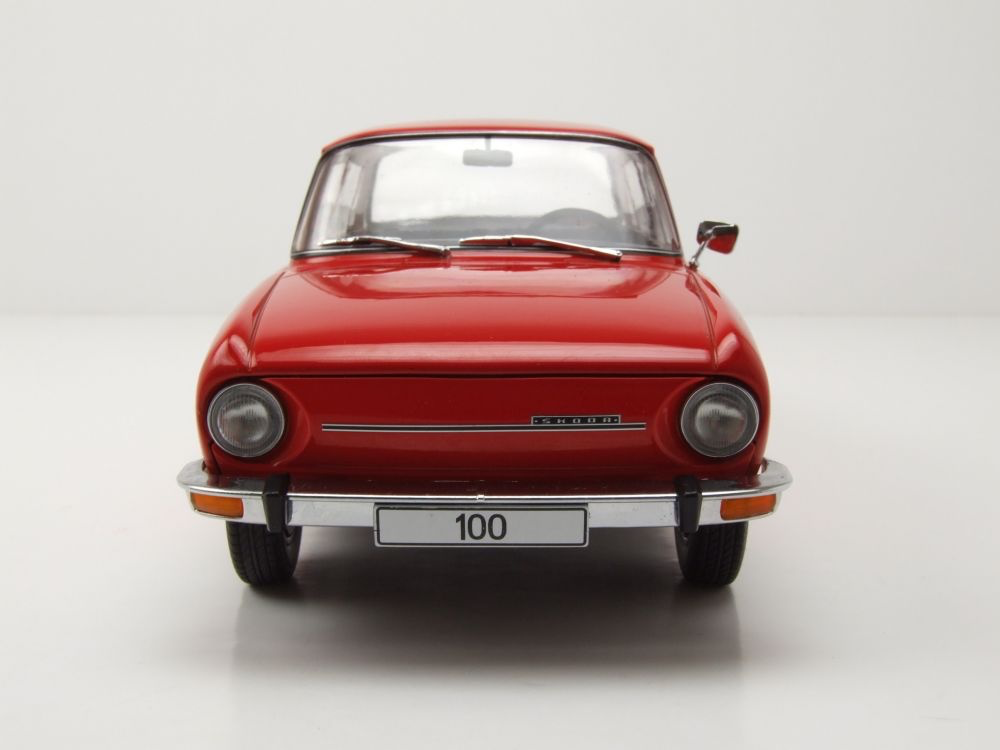 ŠKODA 100 1:18 MCG - 8