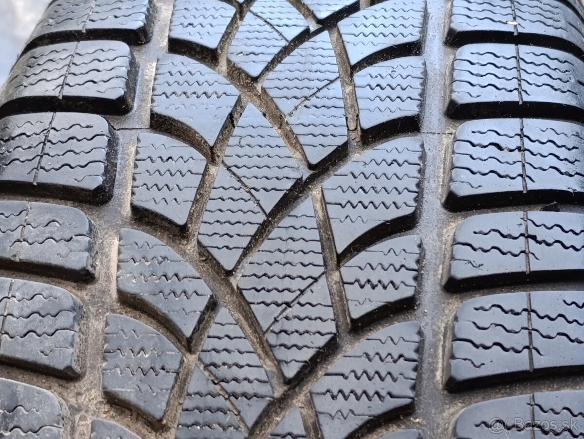 Zimné pneumatiky 225/55R17 Dunlop Sport 3D - 8
