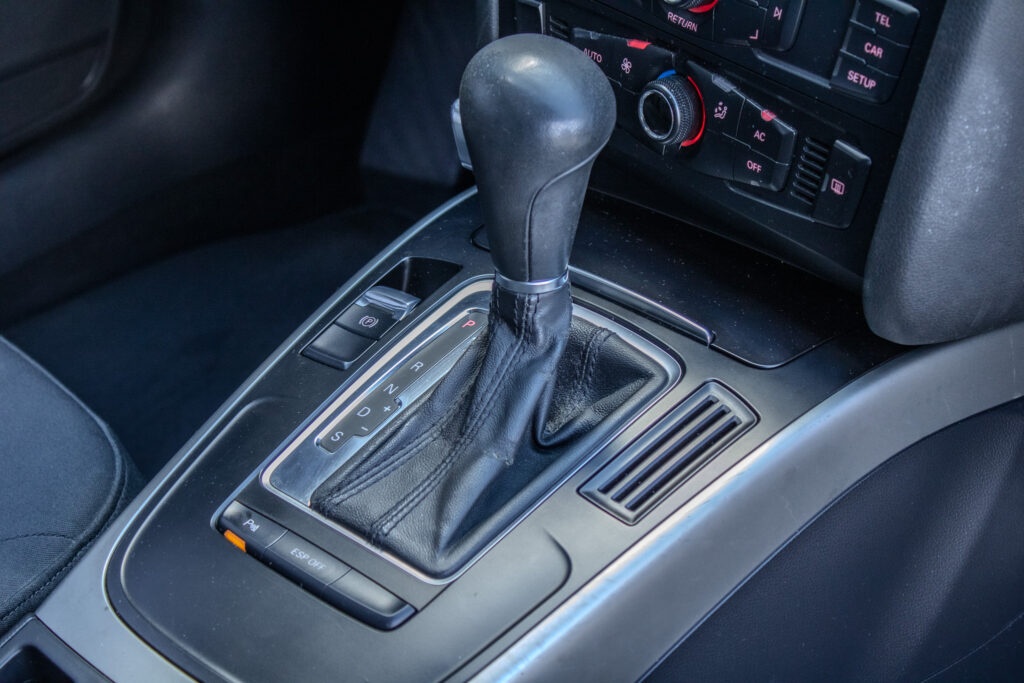 AUDI A4 AVANT 3.0 TDI V6 QAUTTRO 176KW 194 000 Km - 8