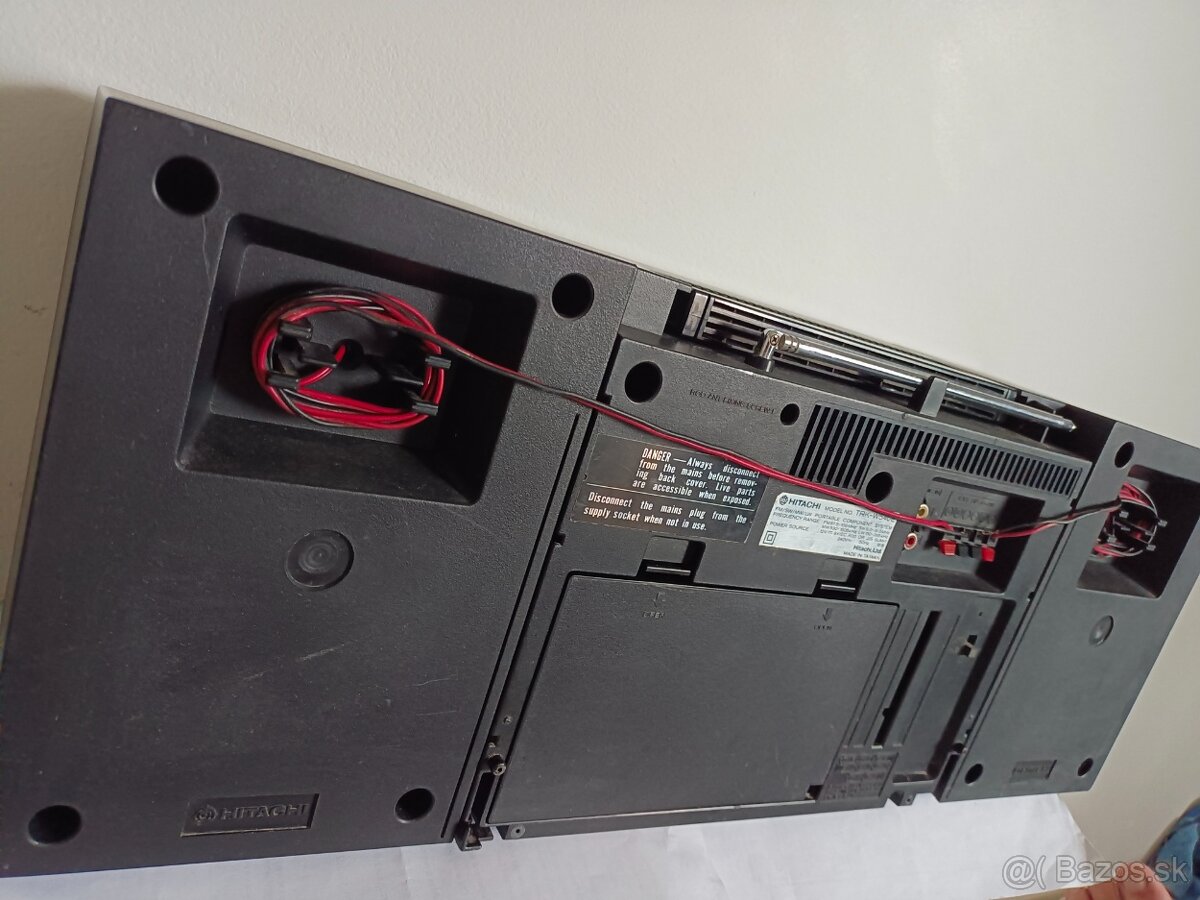 Hitachi TRK 540 E, radiomagnetofon retro kazeťák - 8