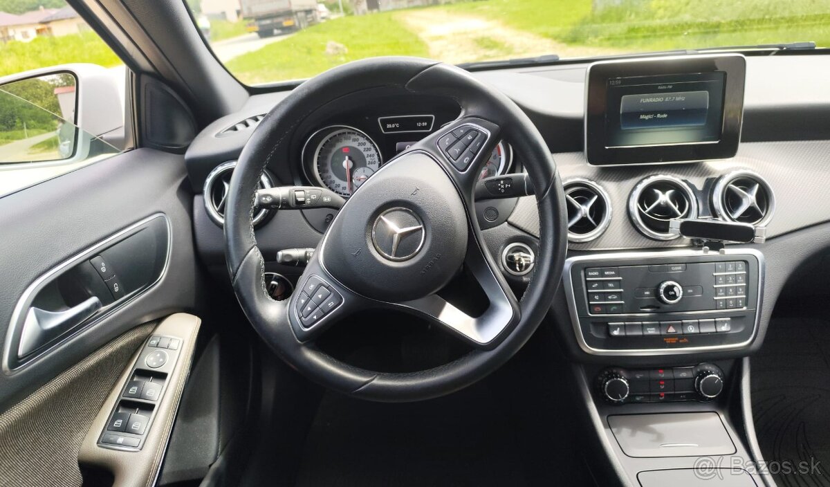 Mercedes GLA, 180d, 2 sady ALU, 2016 - 8