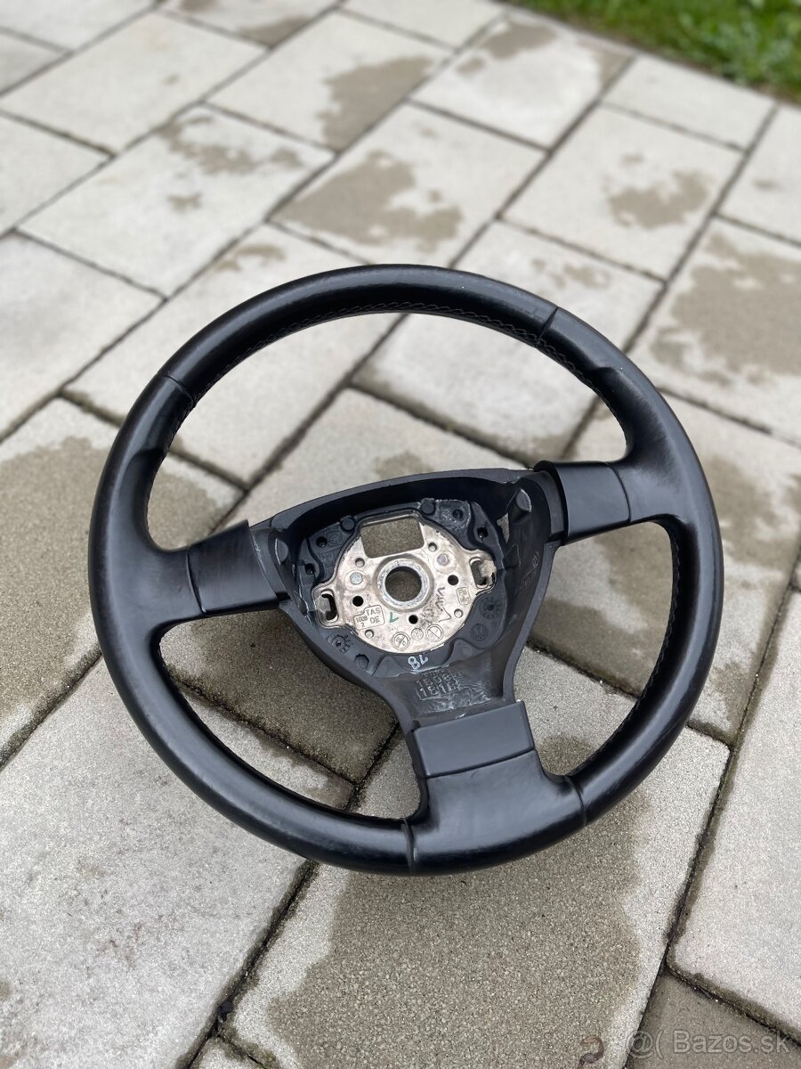 Trojramenny volant VW Passat,Golf,Touran - 8