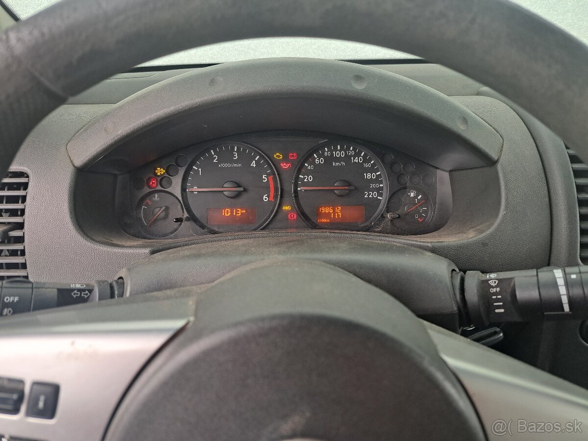 Nissan navara d40 - 8