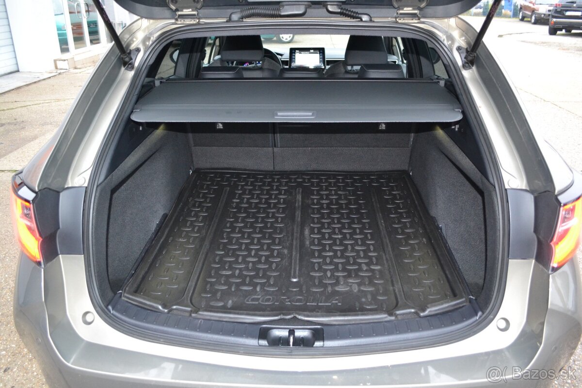 Toyota Corolla Combi 1.8 Hybrid Full LED - 8