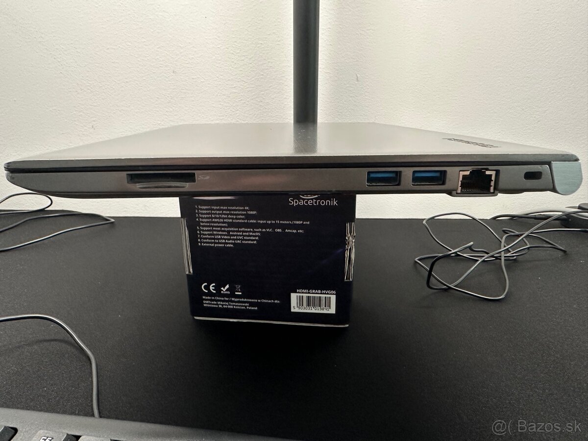 TOSHIBA Satellite Z30-A-12Z - 8