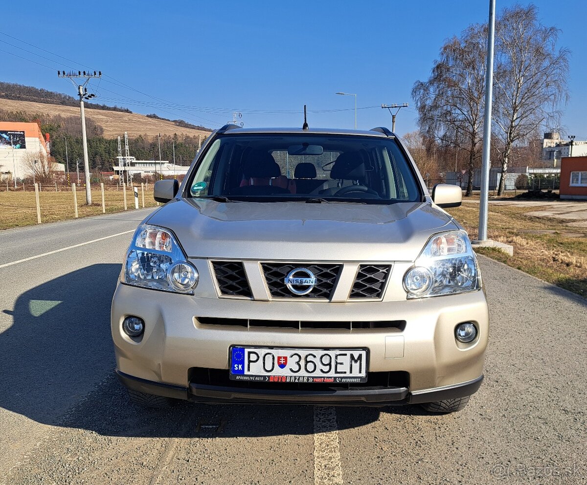 Nissan X-Trail 2.0 XE 4x4 - 8