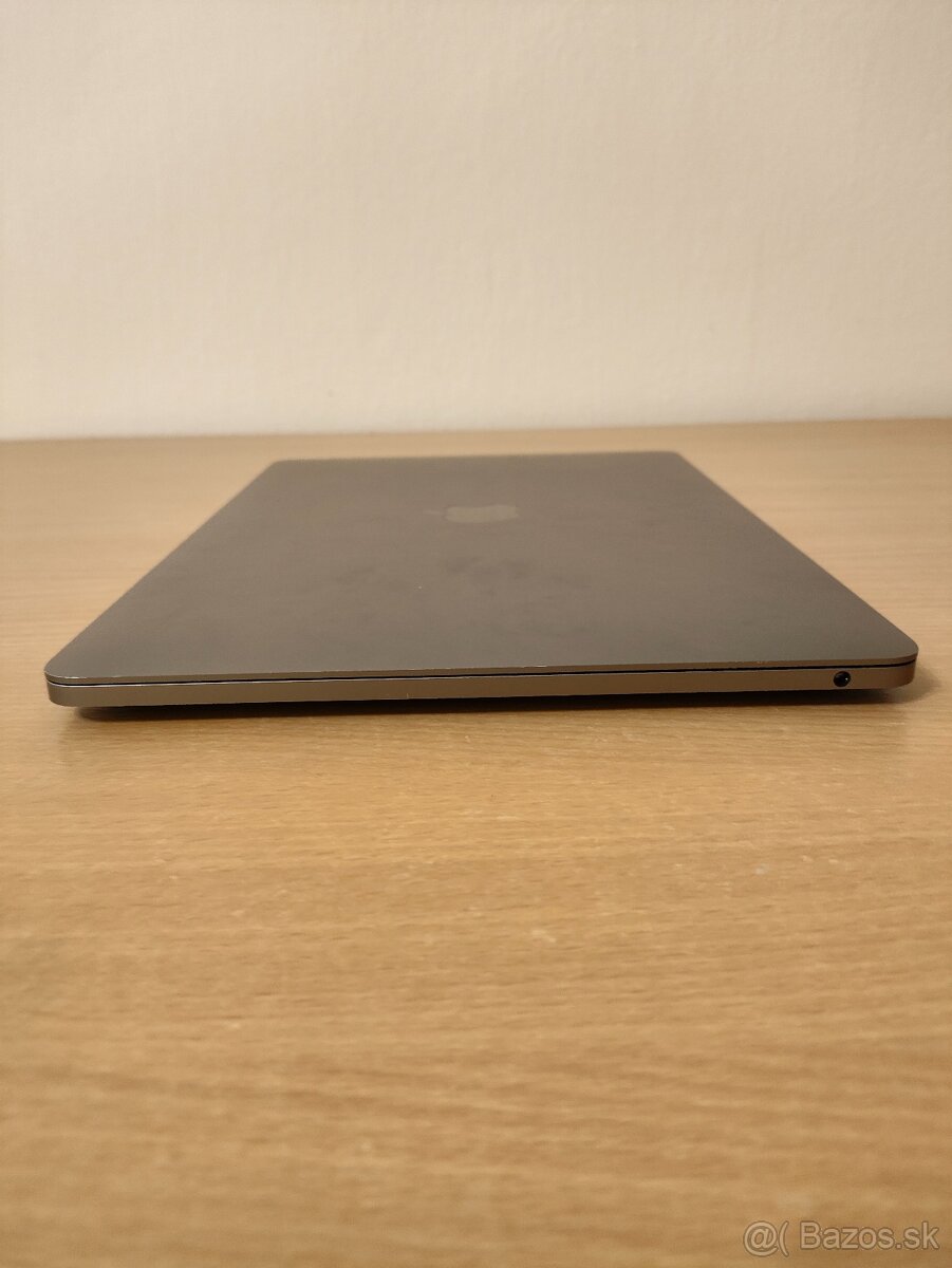 MacBook Pro 13 2020 | Core i5 • 8GB • SSD - 8