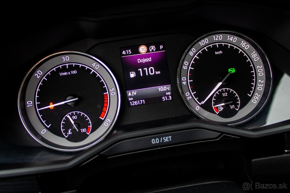 Škoda Superb Combi 2.0TDI DSG automat - 8