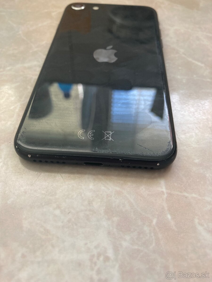 iPhone SE 2020 / Black 64GB - Dobrý stav - 8