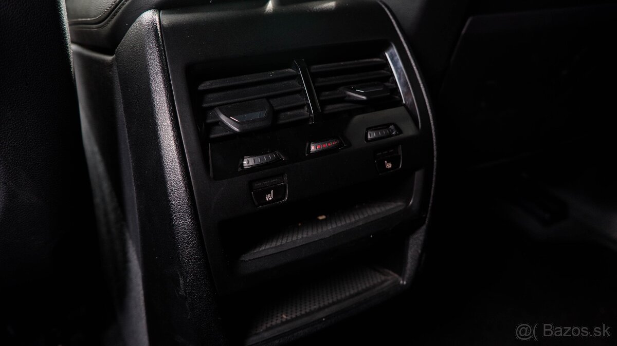 BMW X5m xDrive30d A/T - 8