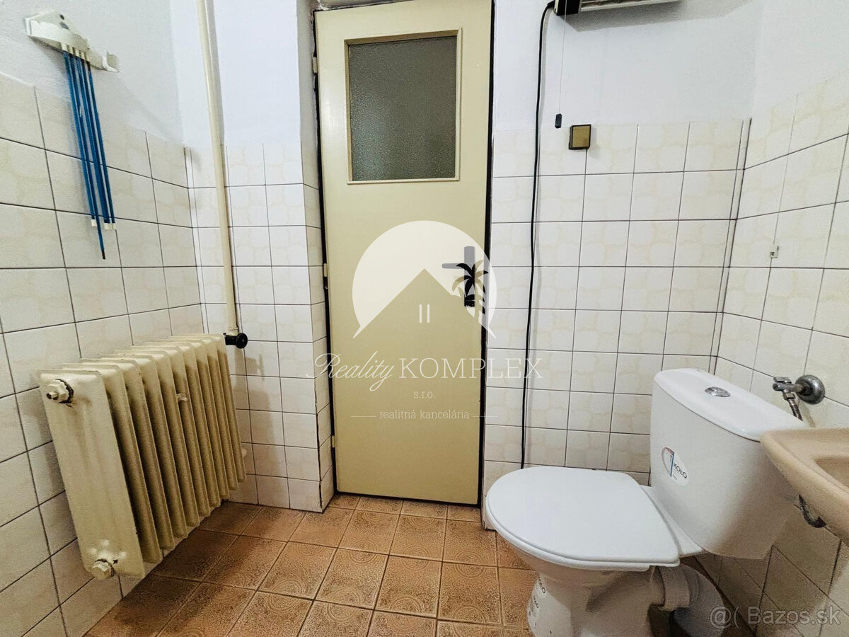 Reality KOMPLEX s.r.o. Vám ponúka EXKLUZÍVNE na predaj rodin - 8