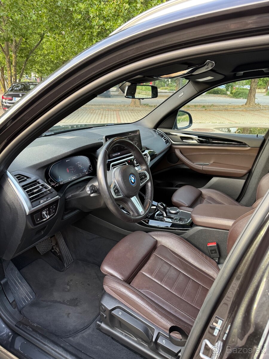 BMW X3 30E PHEV XDRIVE Bohata výbava - 8