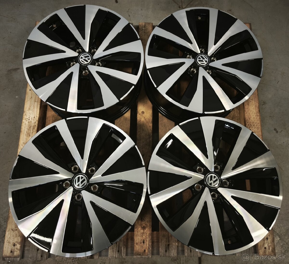 VW/SKODA R18 ORIG.ALU/ZIMNE PNEU 235 55 18 - 8