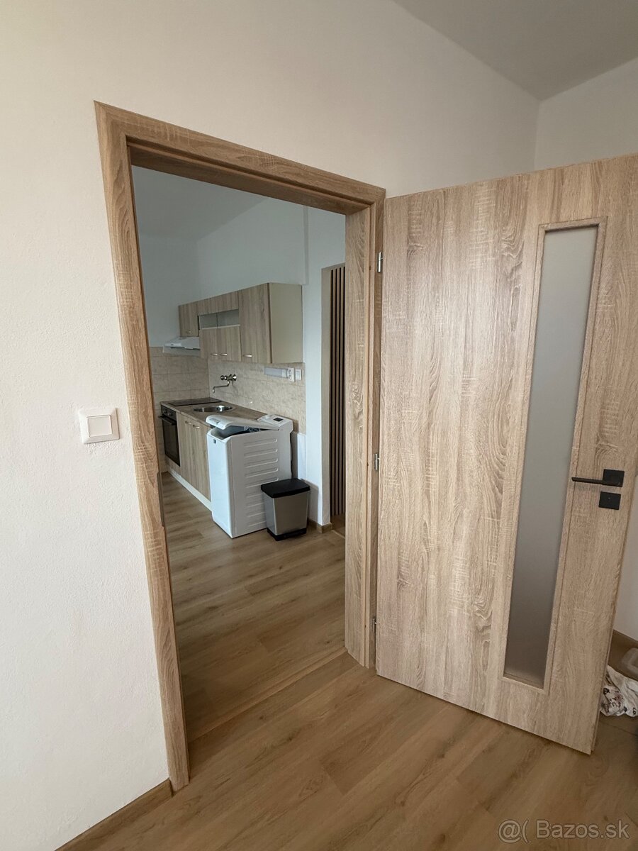 Byt na prenájom - 8