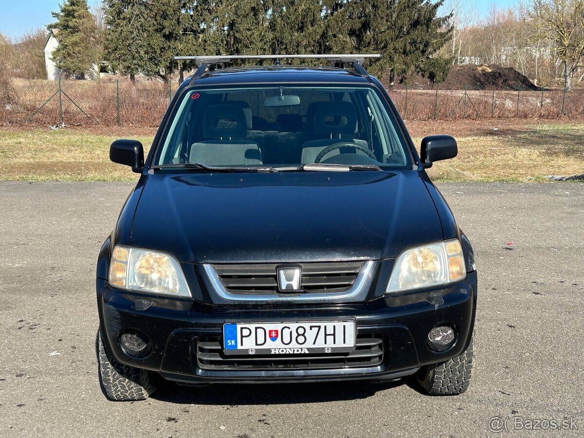 Honda CR-V 2.0i 108 kW 4x4 - 8
