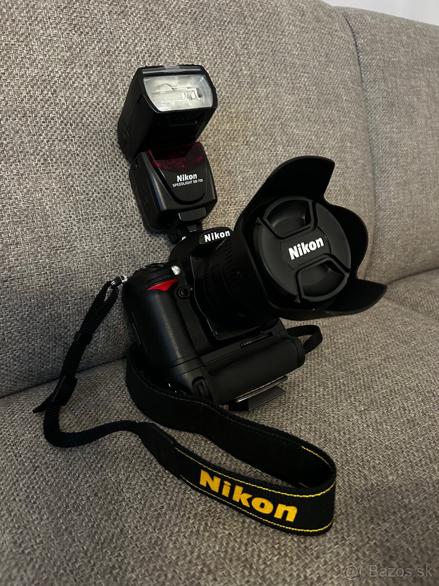 Nikon D7000 s bleskom Nikon SB-700 a príslušenstvom - 8