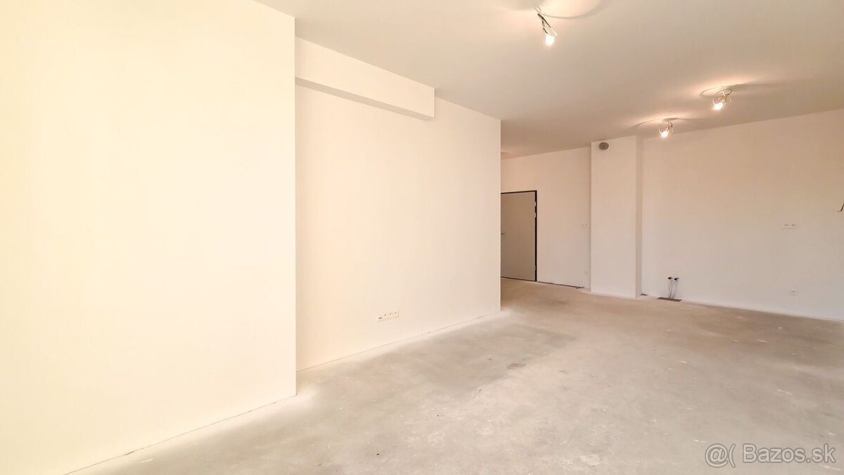 3 izbový holobyt s terasou 35 m2, Nové nábrežie, Poprad - 8