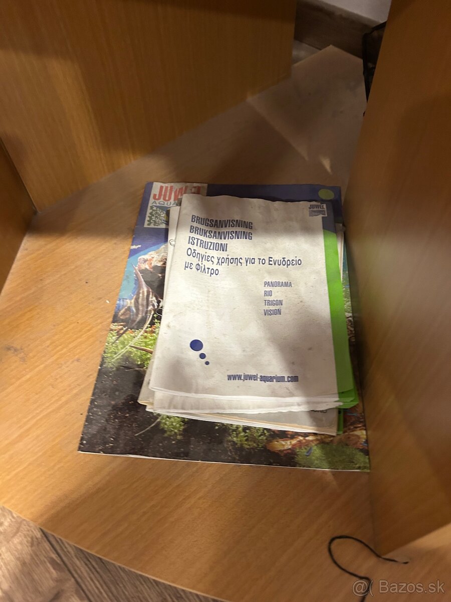 Rohové akvárium - 8