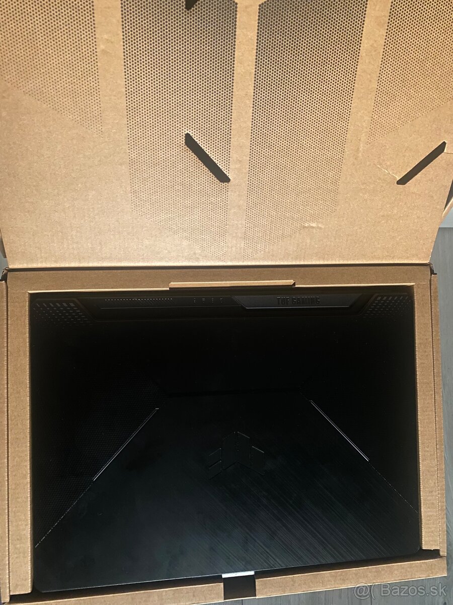 Herný notebook ASUS TUF Gaming A15, RTX 3050, 16GB RAM - 8