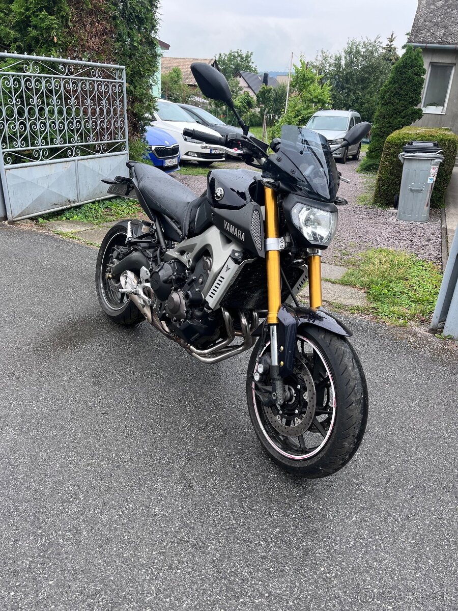 Yamaha mt09 - 8