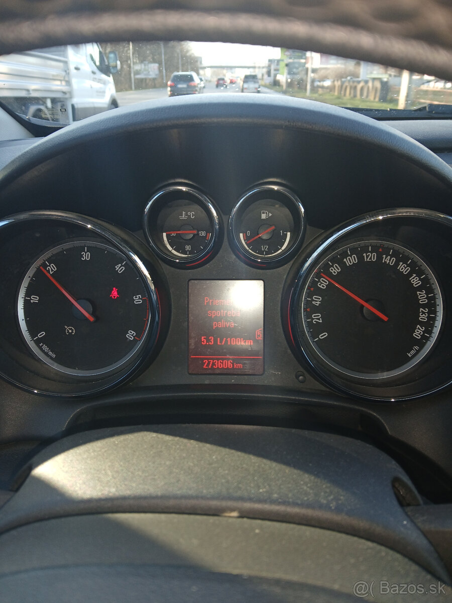 Opel Astra 1.7 CDTI - 8