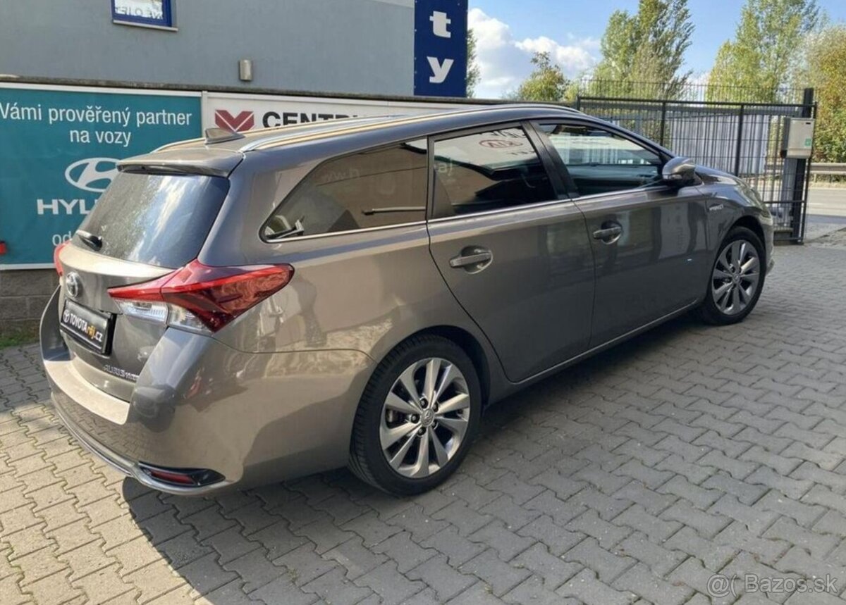 Toyota Auris 1.8-AUTOMAT-NAVI-KAMERA - 8