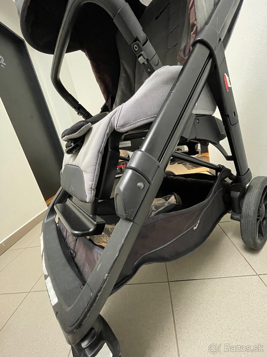 Inglesina Aptica XT - 8