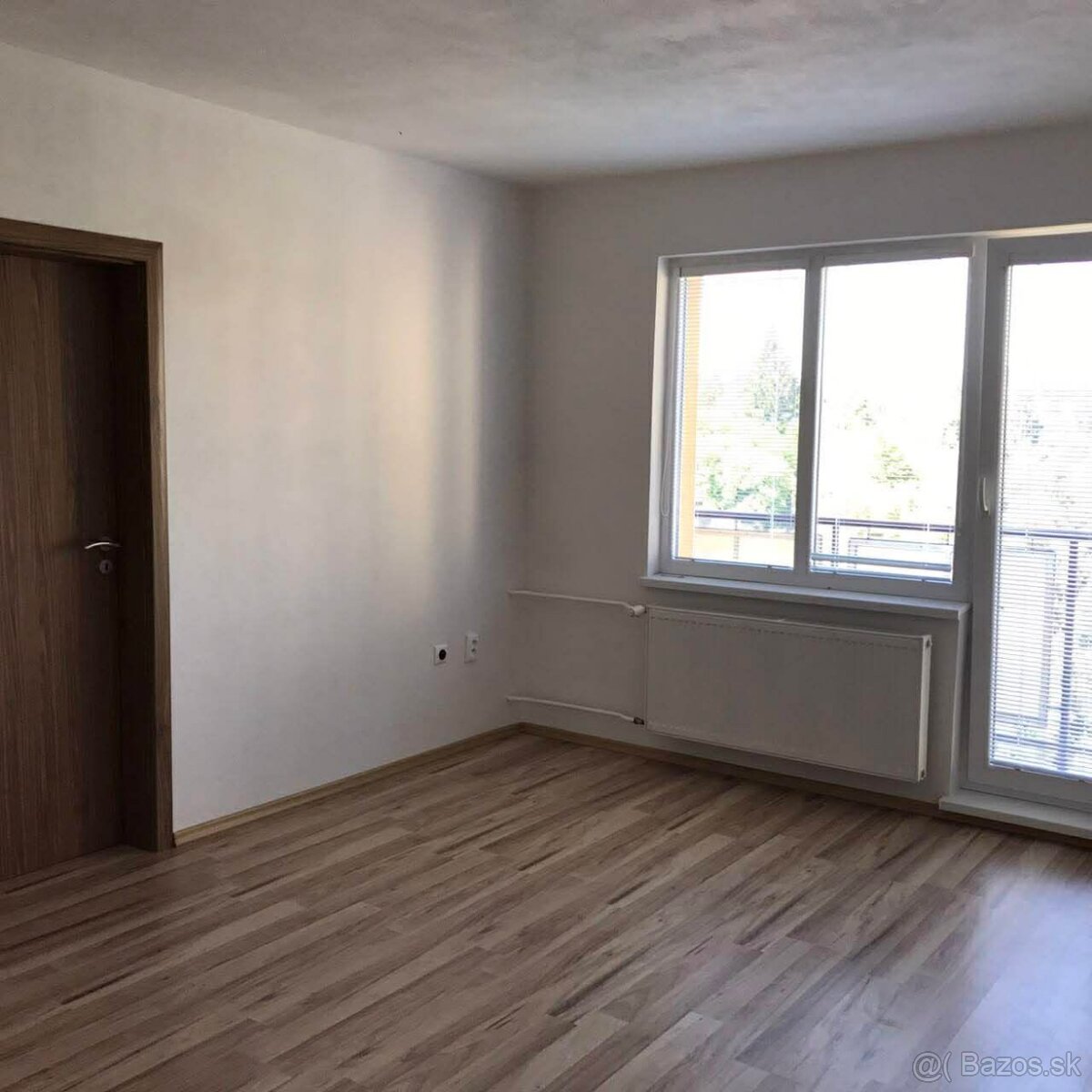 na predaj 2 izbový byt - Handlová - 8