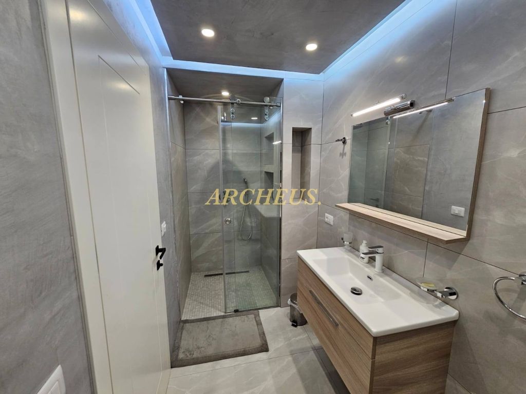 3 izbový - veľký,moderný apartmán, 102m² , Albánsko - Golem - 8