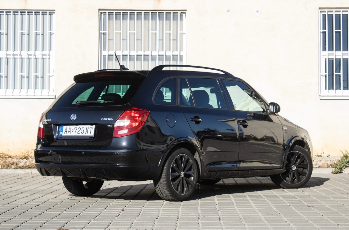 Škoda Fabia Combi Monte Carlo Black Edition 1.2 TSI - 8