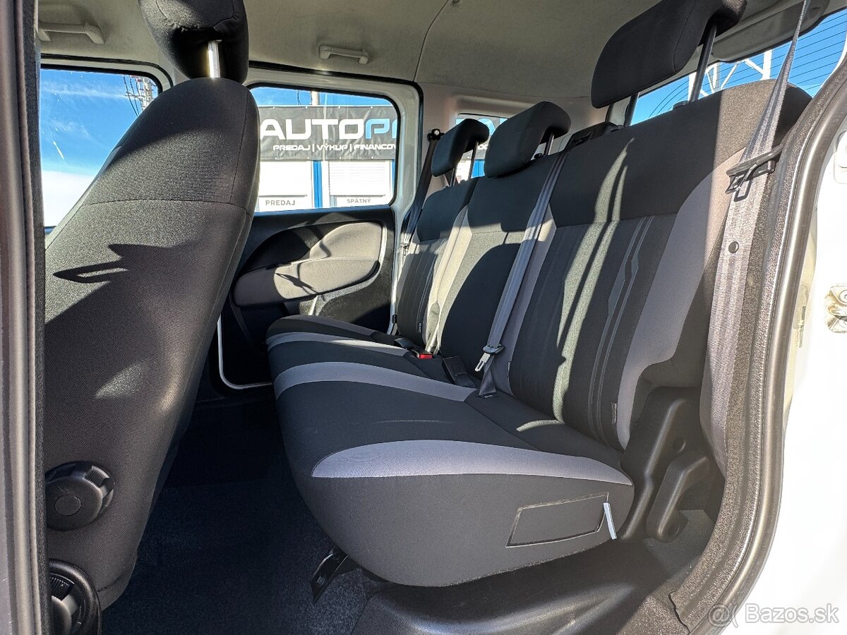 Fiat Dobló 1.4 Plus - 8