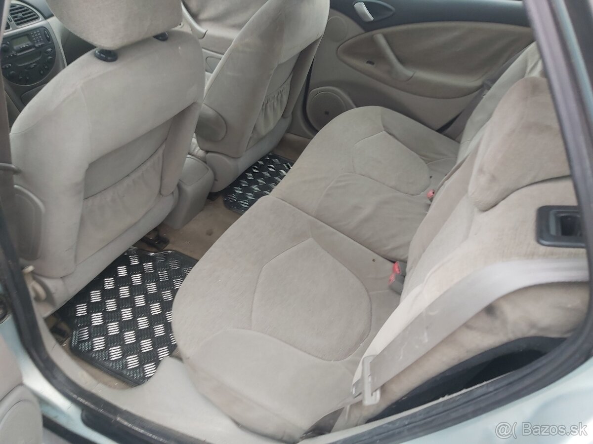 Citroën C5 2.0 HDi Plus In Attrac. A/C - 8