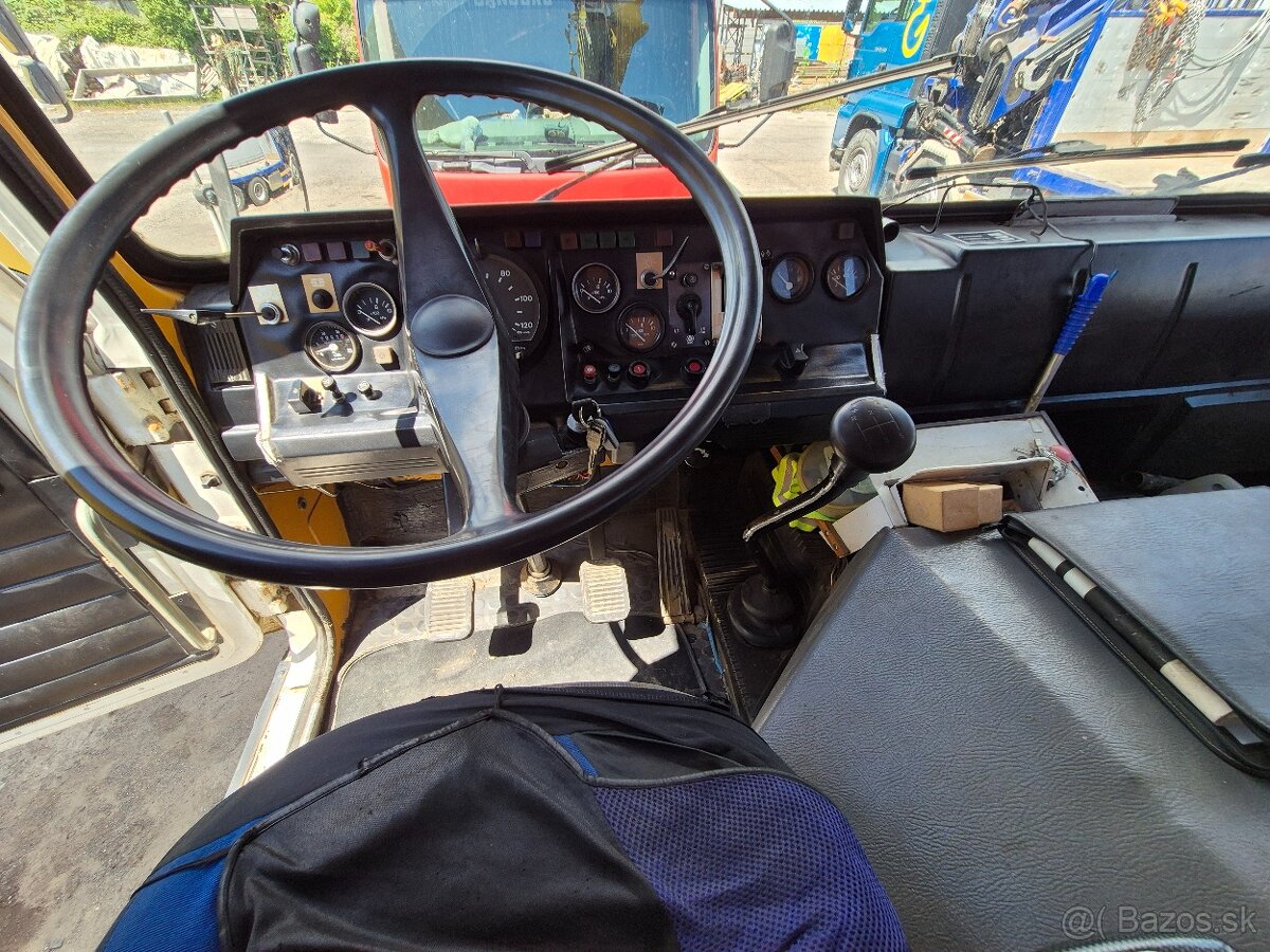 Autojeřáb Tatra 815 AD 20 - 8