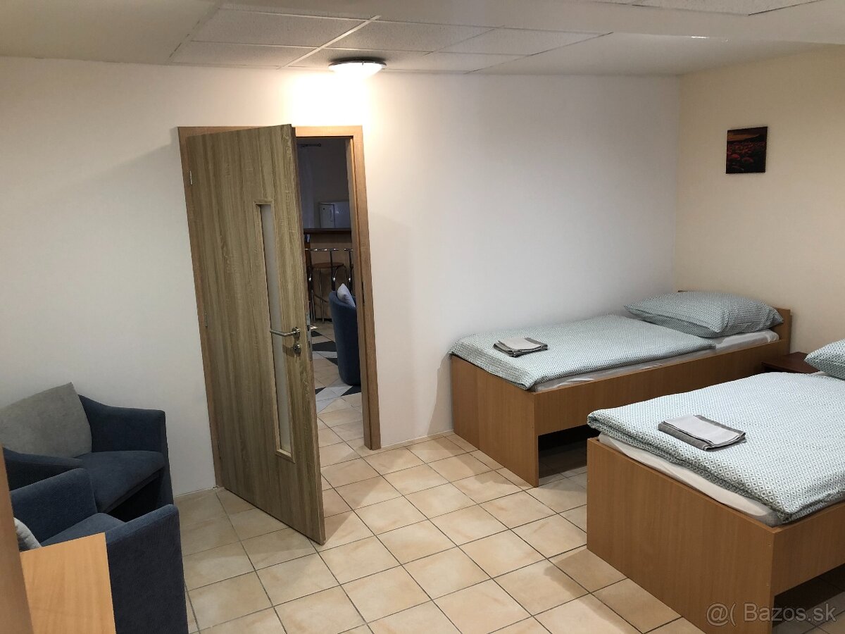 Prenájom - Apartmánový dom - 8