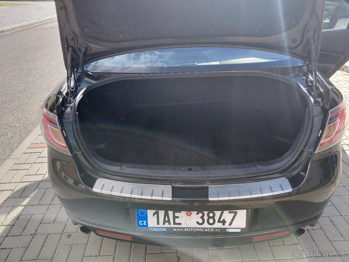 Mazda 6 / 2500 cm3, 125 kW - 8