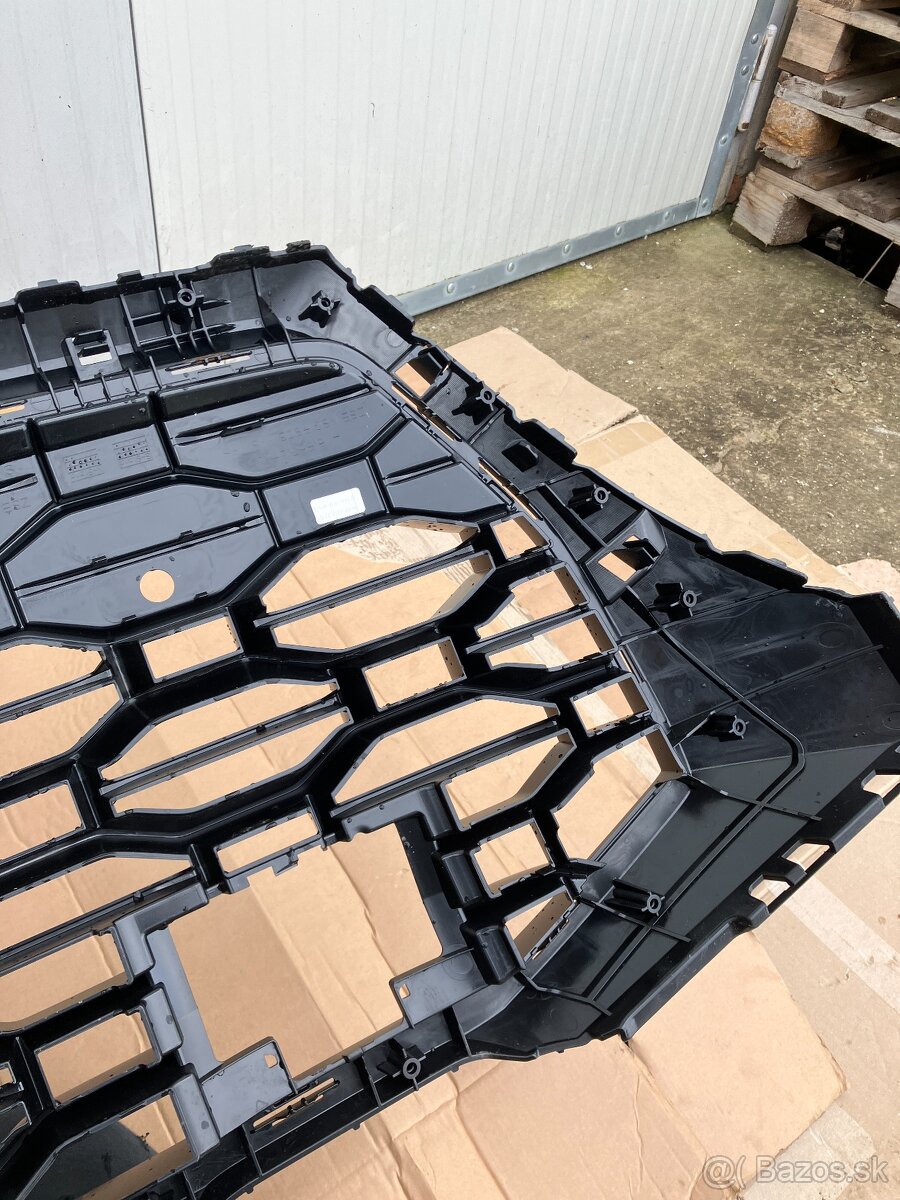 audi rsq8 rs q8 maska cerna mrizka grill - 8