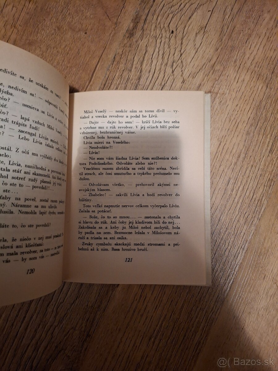 Retro hokejová kniha - 8