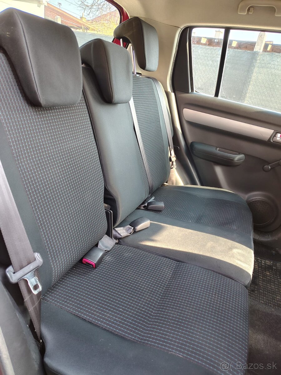 Suzuki Swift 1.3 - 8