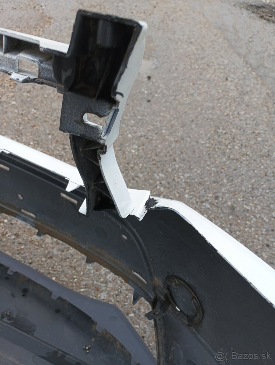 Predný nárazník Dacia Logan - 8