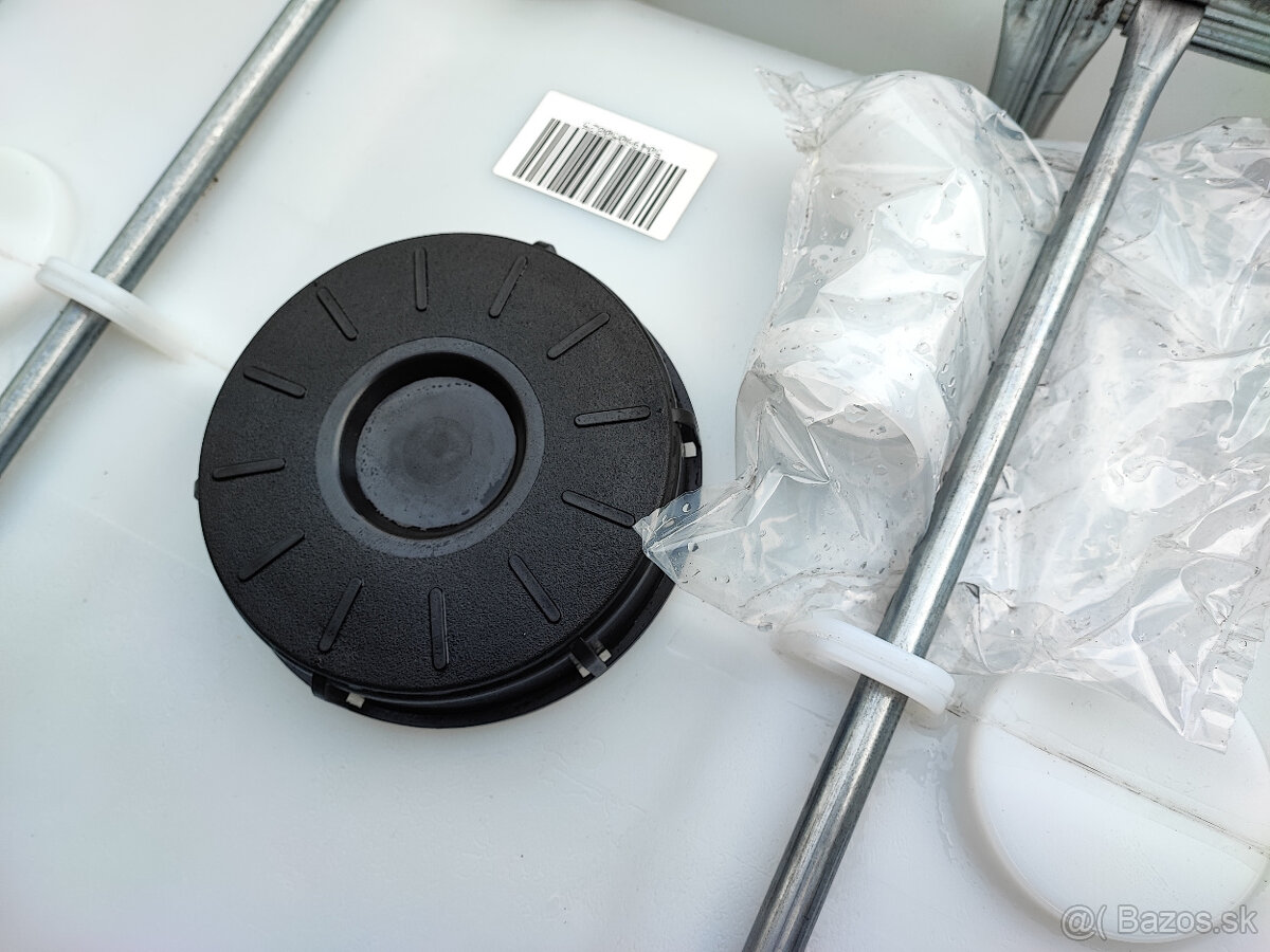 certifikované 300l ibc kontajnery na potraviny a ADR - 8