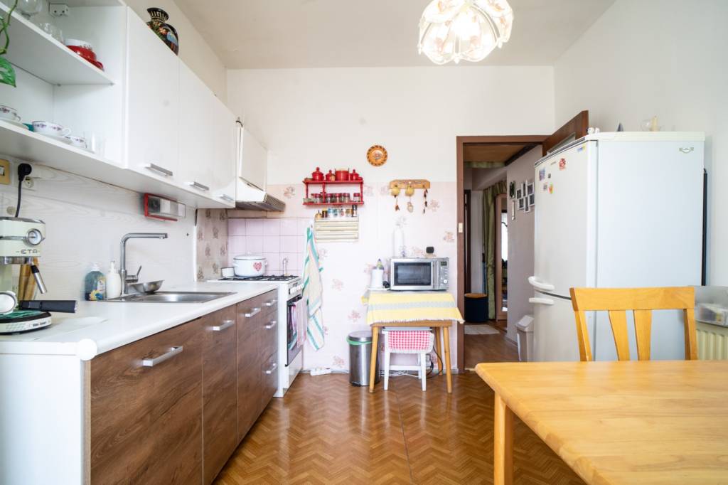 NA PREDAJ PLNOHODNOTNÝ 3 IZBOVÝ BYT NA KVP, ČORDÁKOVA, 70 m² - 8