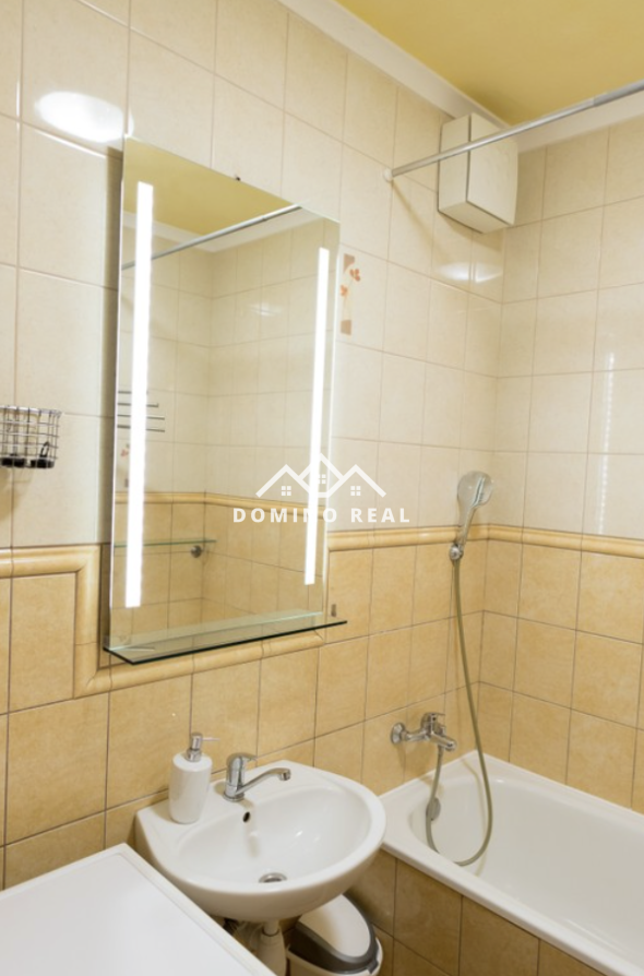 útulná garzónka v tichej časti - 8