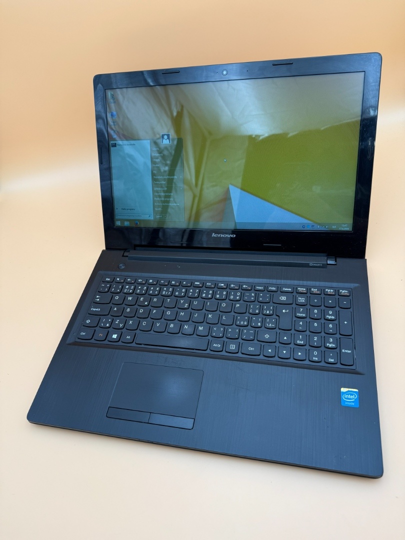 Lenovo Intel Celeron N2840/4GB RAM/250GB HDD - Win 8.1 - 8