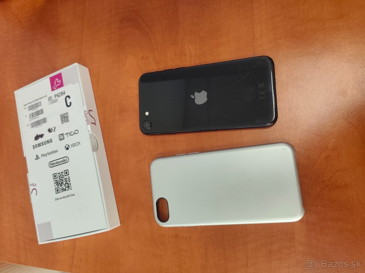 Apple iPhone SE 2020 64GB - 8