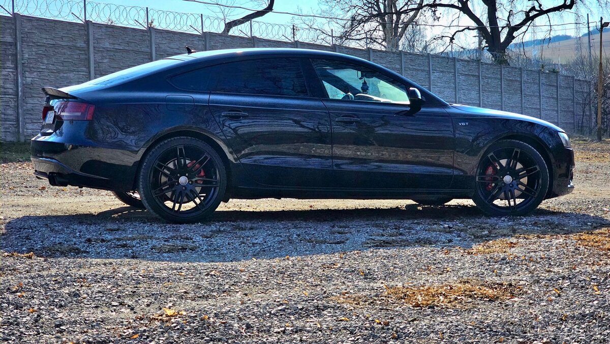 Predám Audi s5 3.0 tfsi 245kw - 8