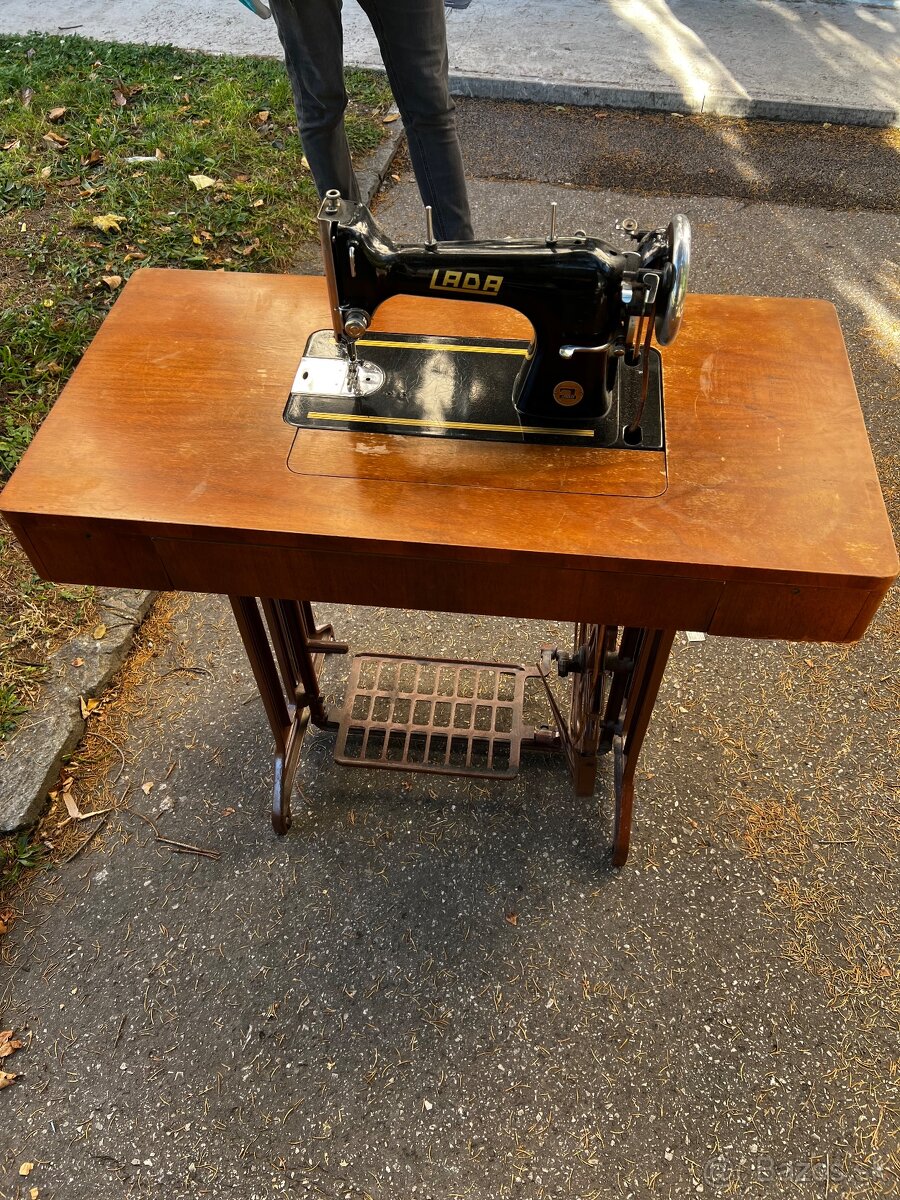 Šijací stroj - 8
