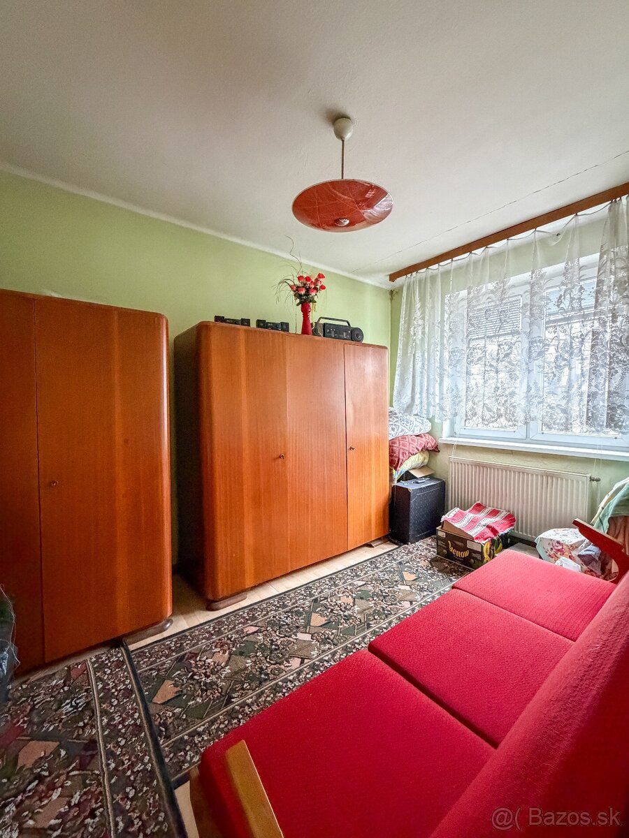 Veľký 4 izbový byt Valaliky s garážou. - 8