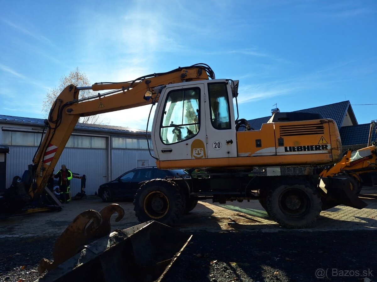 LIEBHERR A 904 C LITRONIC 4X4 - 8