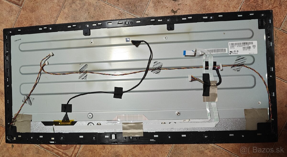 Alienware na diely (AW3418HV). - 8